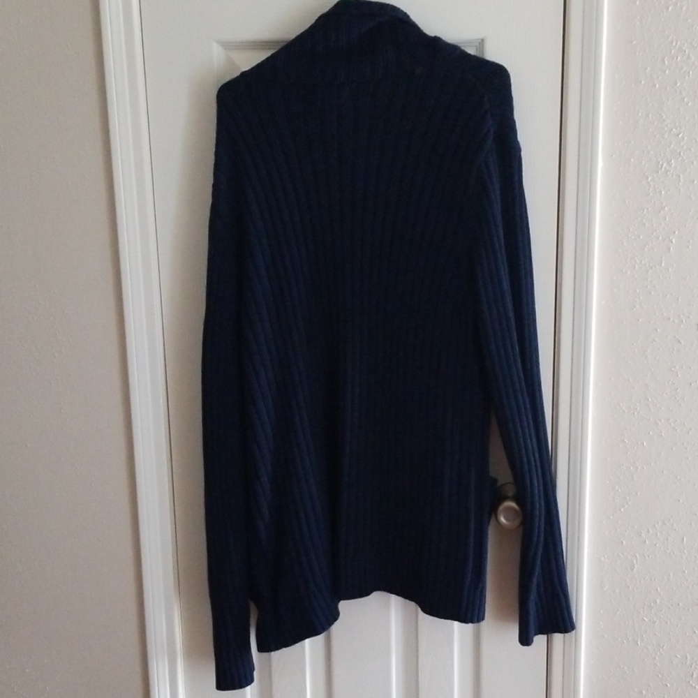 Express Sweater - Picture 3 of 3